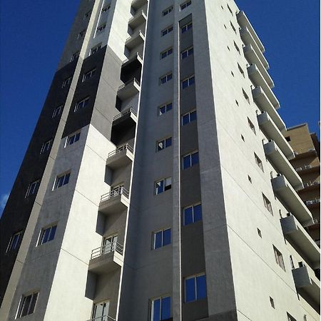 Riviera Apartments Kuwait City Exteriör bild